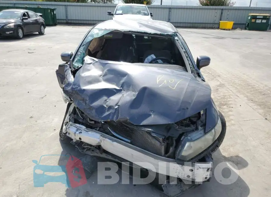 19XFB2F53EE000141 Photo# 5