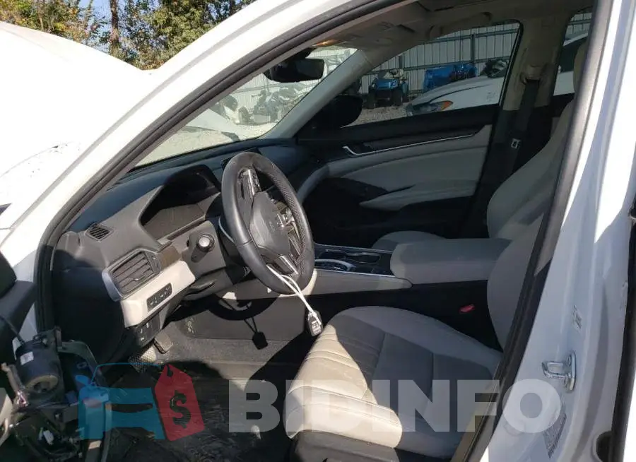 1HGCV2F96NA007943 Photo# 7