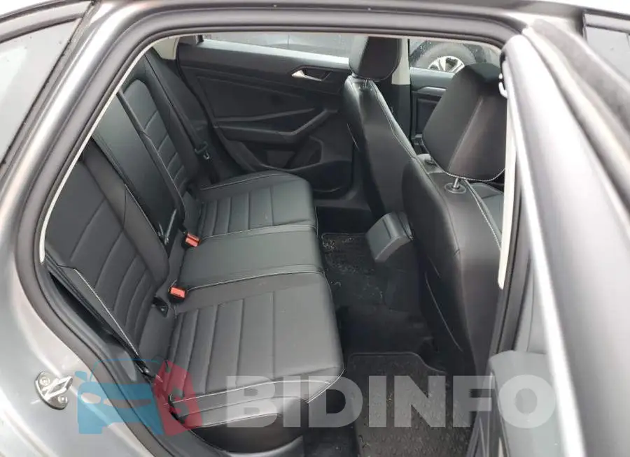 3VW7M7BU6NM021464 Photo# 10