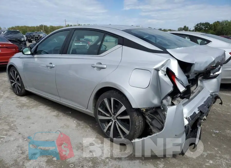 1N4BL4CV6LC175652 Photo# 2