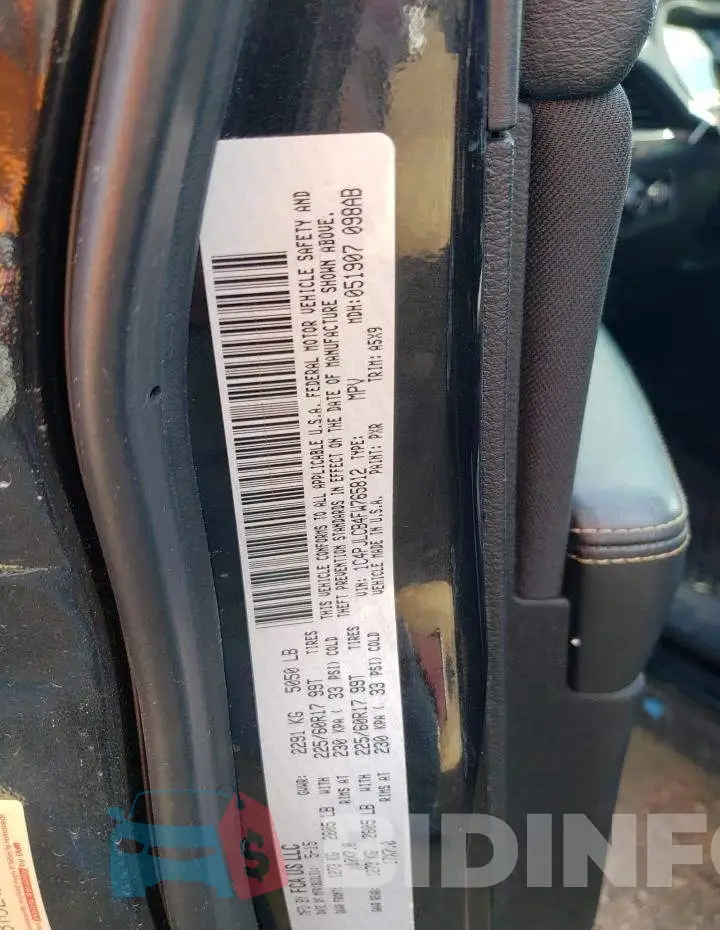1C4PJLCB4FW765812 Photo# 12