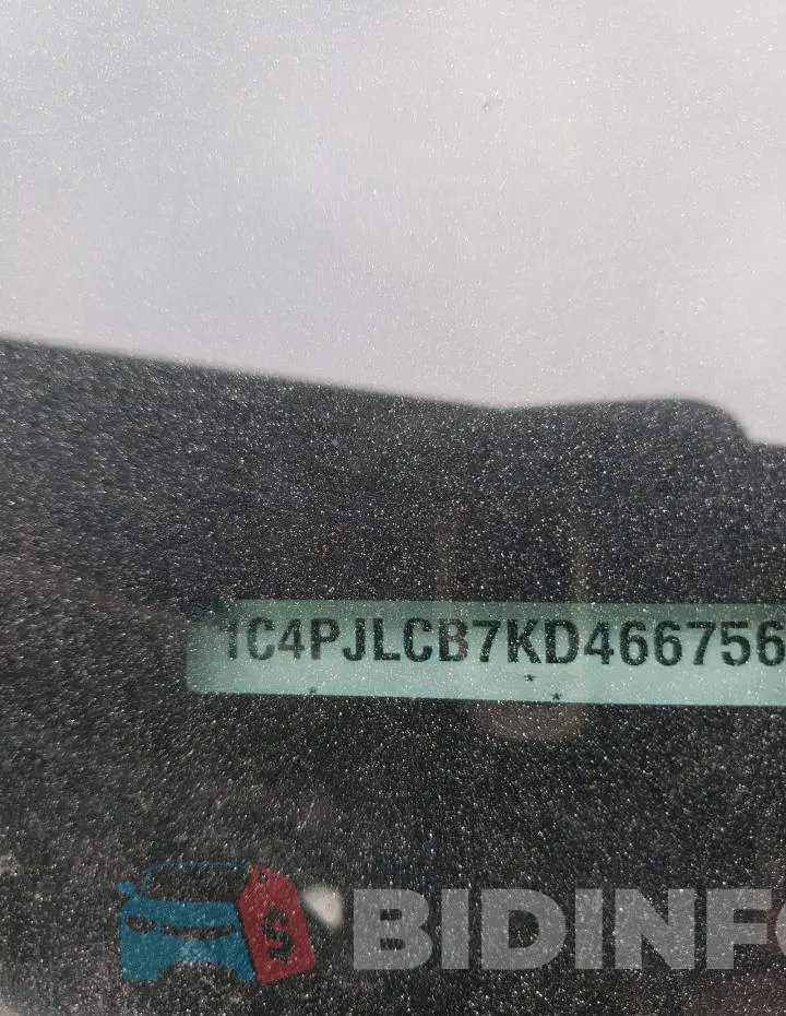 1C4PJLCB7KD466756 Photo# 13