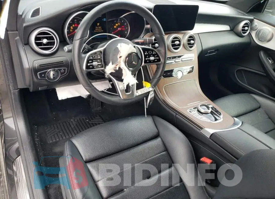 WDDWJ8DB4KF774811 Photo# 8