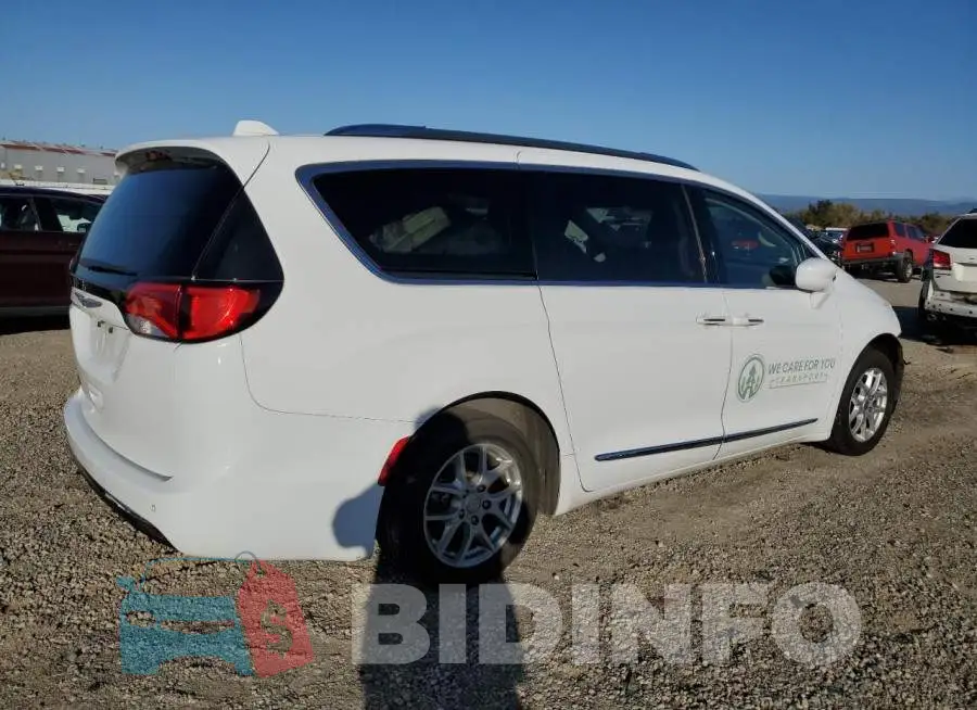 2C4RC1BG2LR269285 Photo# 3