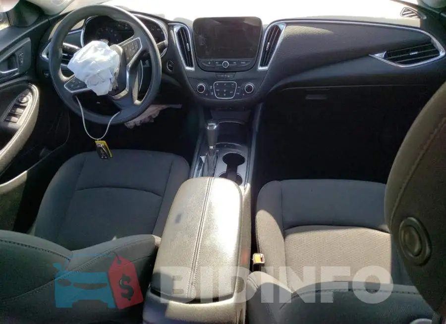 1G1ZD5ST1LF061853 Photo# 8