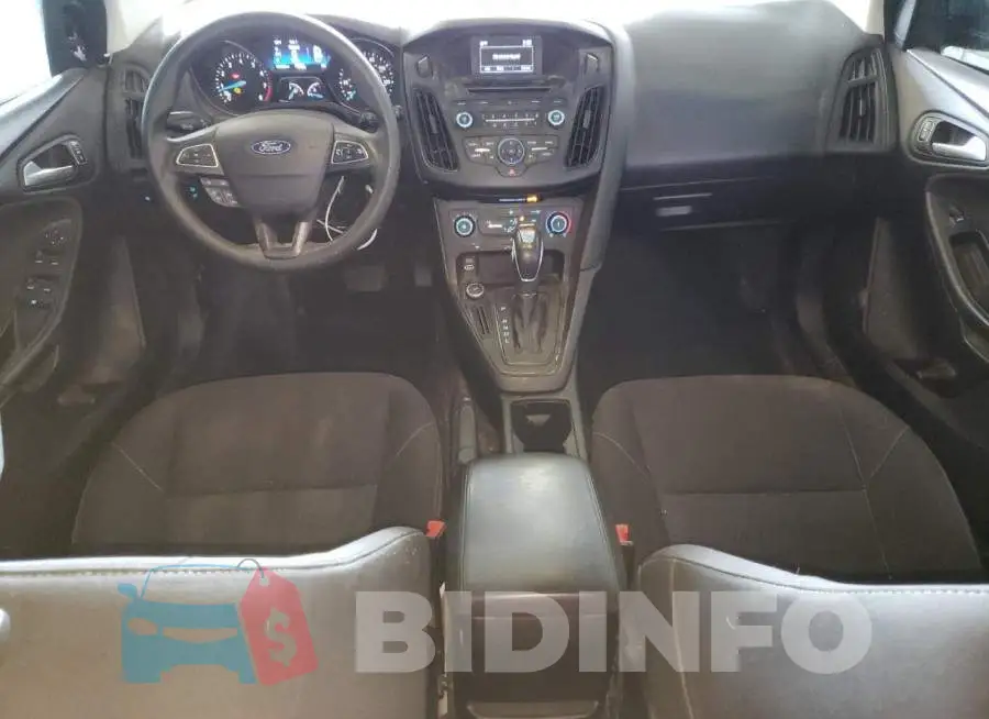 1FADP3K21FL201657 Photo# 8