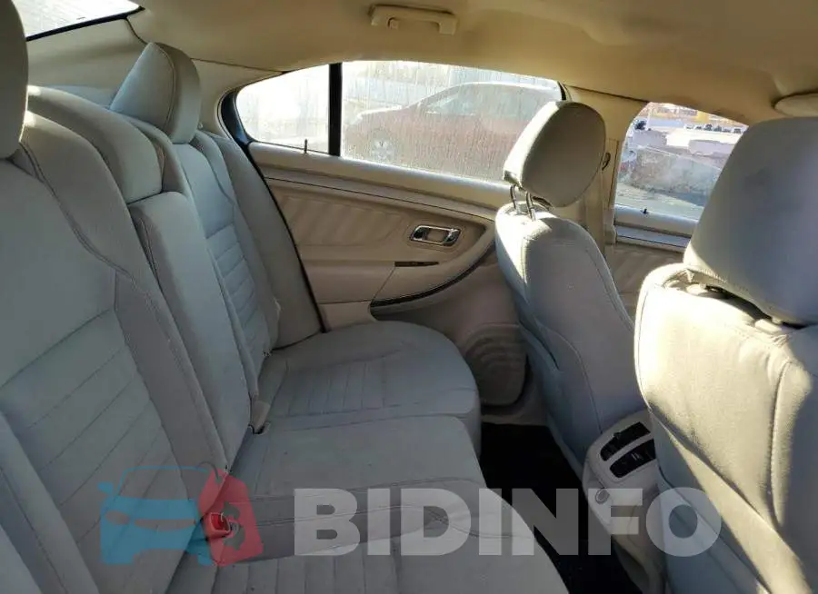 1FAHP2D89GG150299 Photo# 10