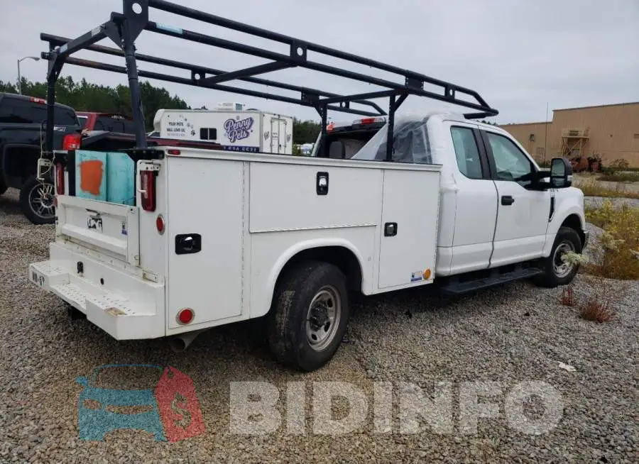 1FD7X2A61JEB53317 Photo# 3