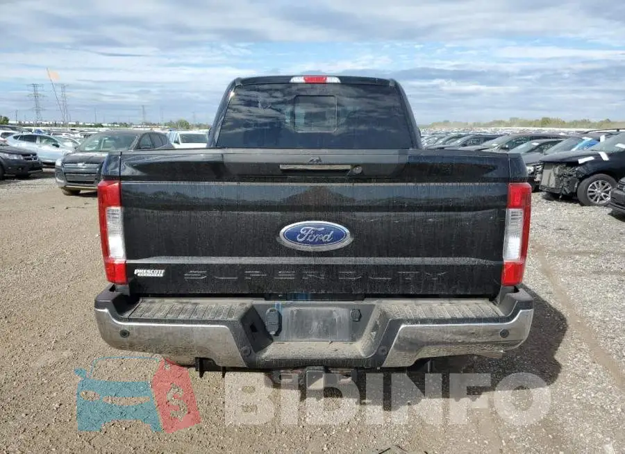 1FT7W2BT2JEB61678 Photo# 6