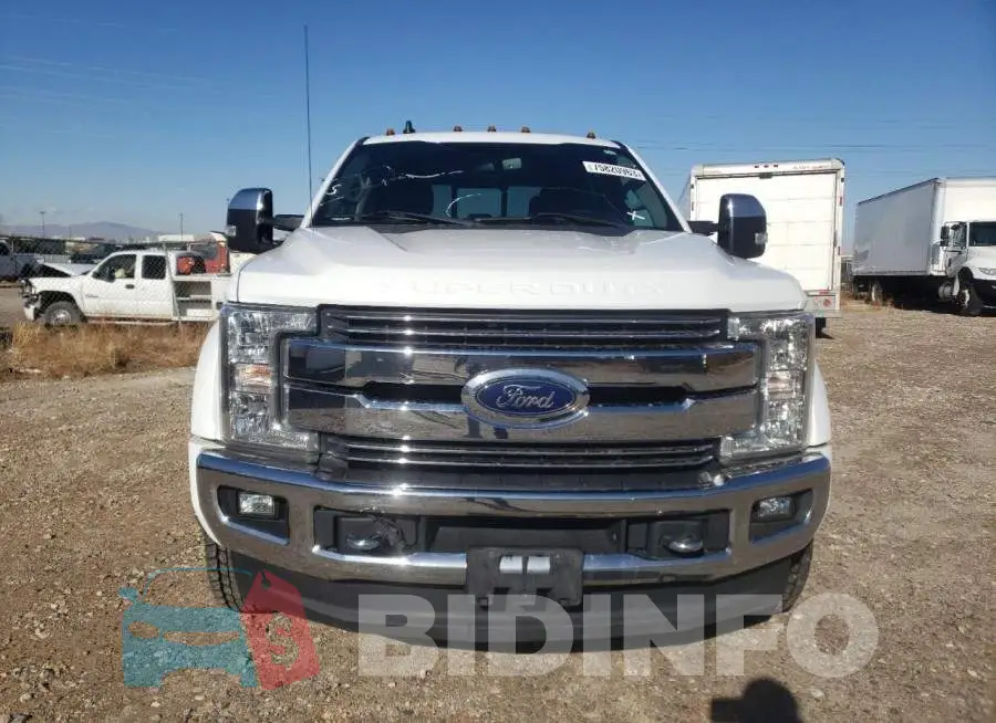 1FT8W4DT2KEF65465 Photo# 5