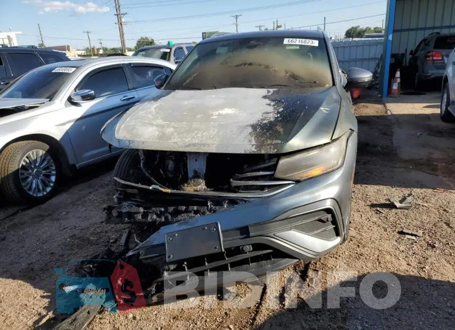 3VV2B7AX9NM140772 Photo# 5