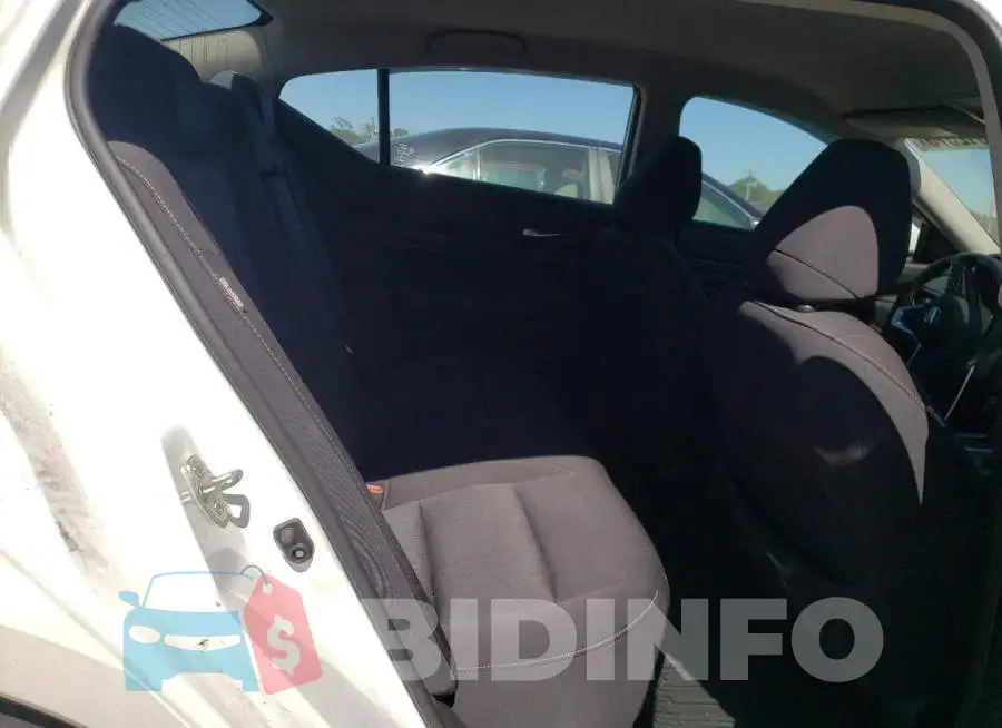1N4BL4BV4KC256973 Photo# 10