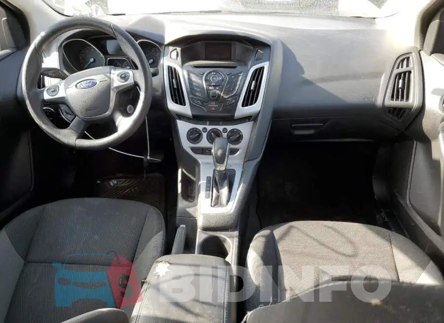 1FADP3F22EL452485 Photo# 8