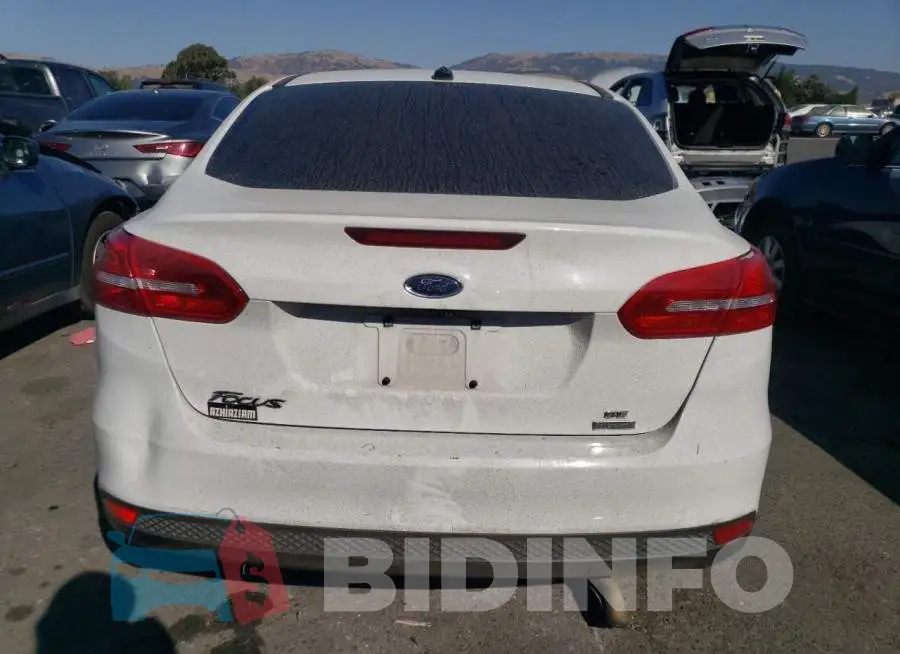 1FADP3FE7JL261066 Photo# 6