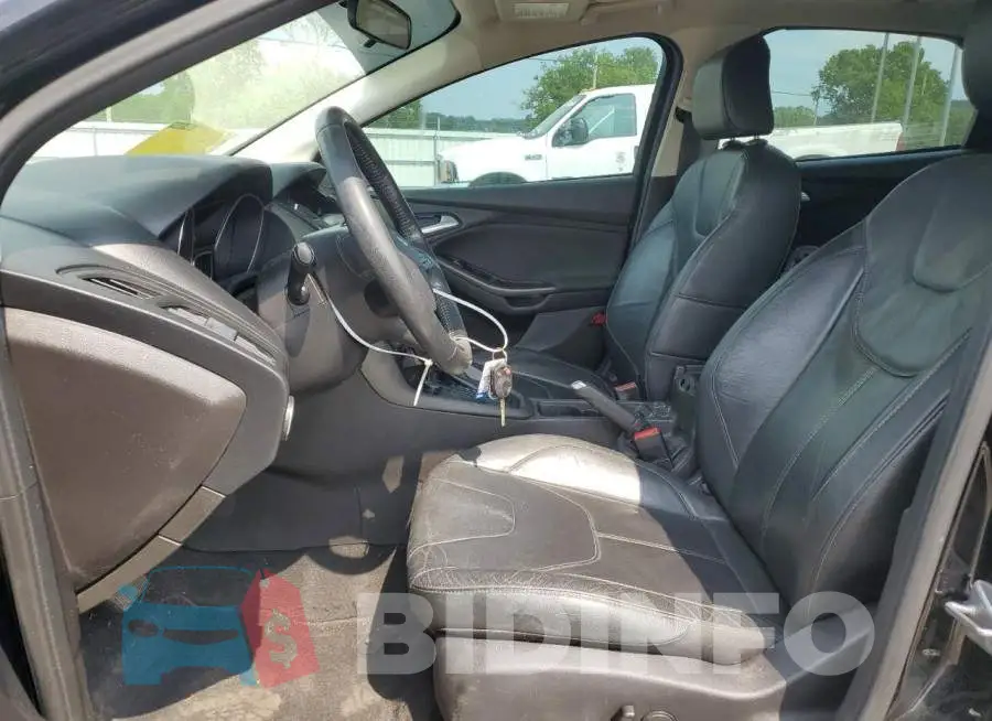 1FADP3K22GL330153 Photo# 7