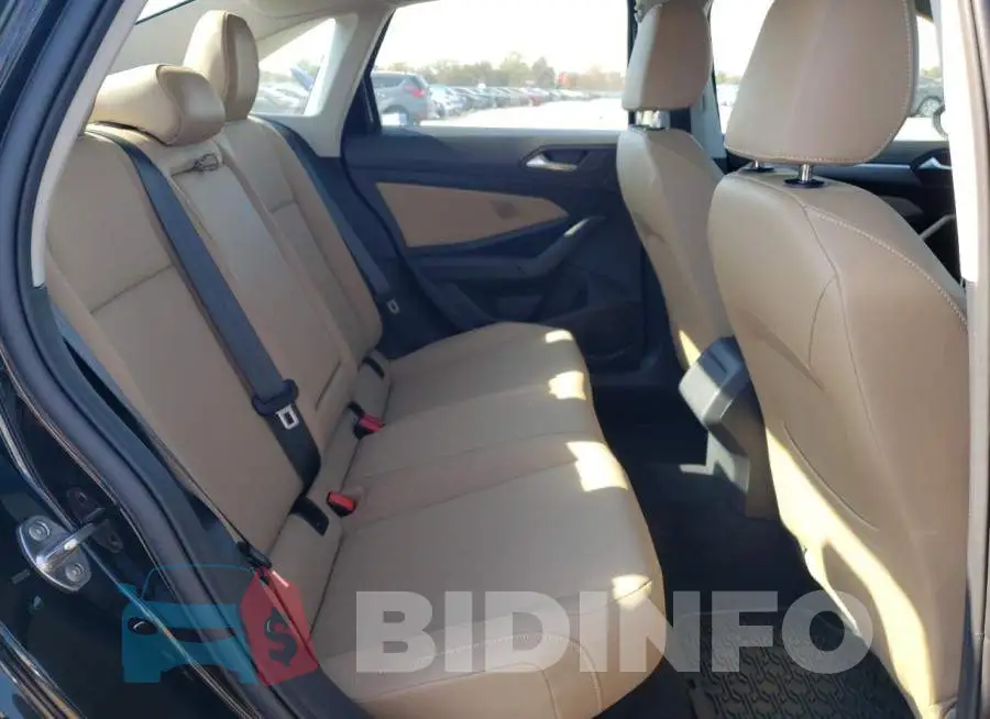 3VWC57BU3LM084241 Photo# 10