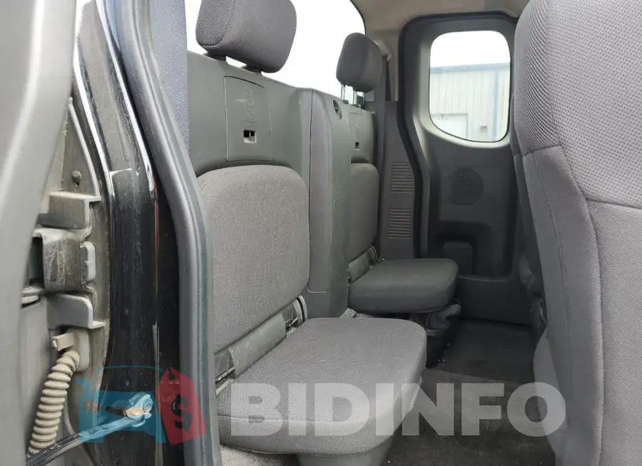 1N6BD0CT9HN746865 Photo# 10