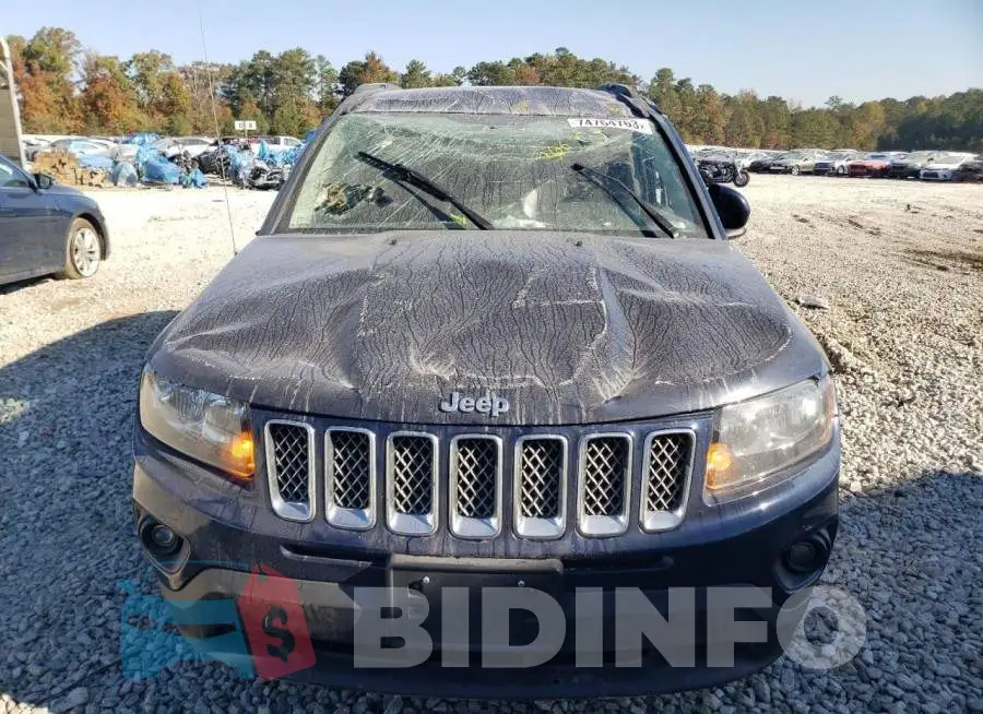 1C4NJDEB4HD171665 Photo# 5