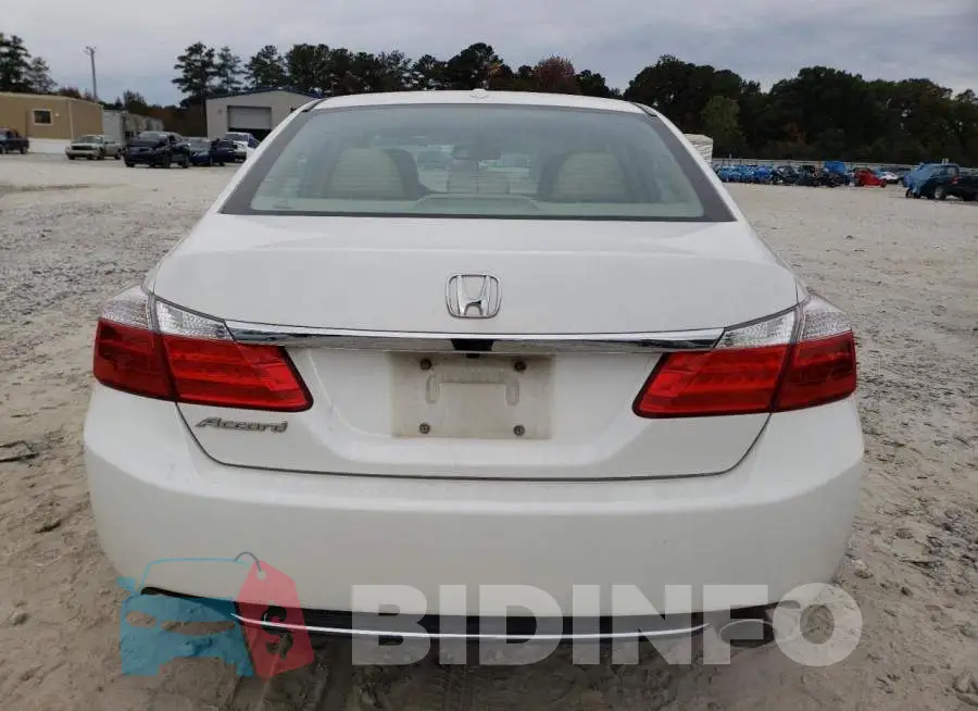 1HGCR2F86EA285947 Photo# 6