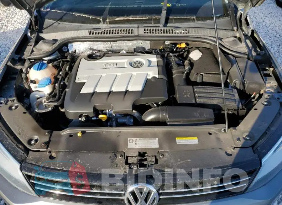 3VW3L7AJ5EM325989 Photo# 11