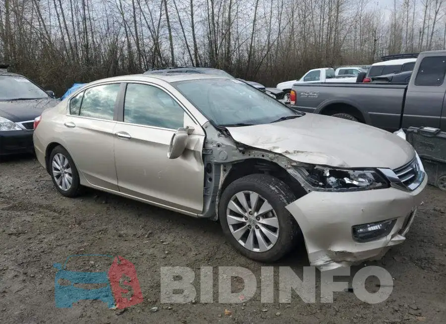 1HGCR2F82EA181584 Photo# 4