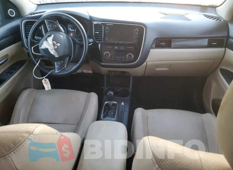 JA4AD3A37GZ015176 Photo# 8