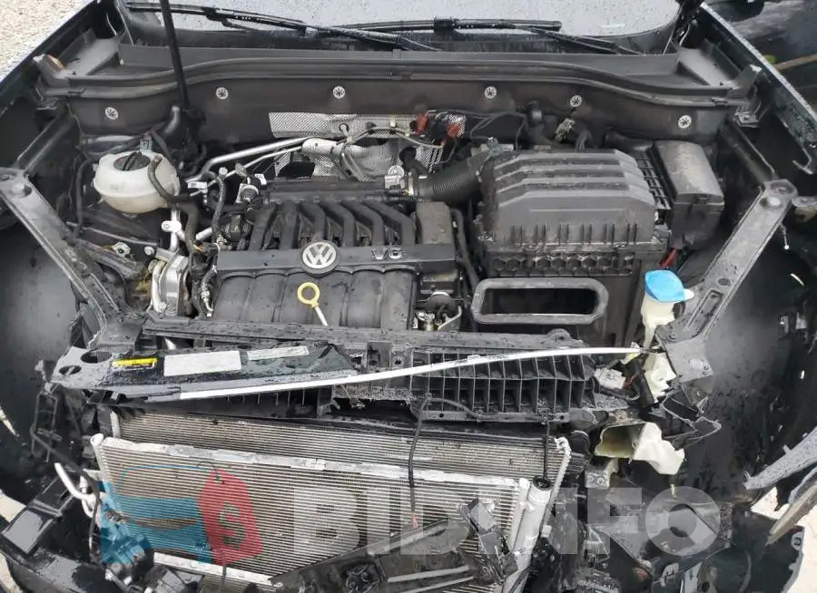 1V2MR2CA7JC503000 Photo# 12