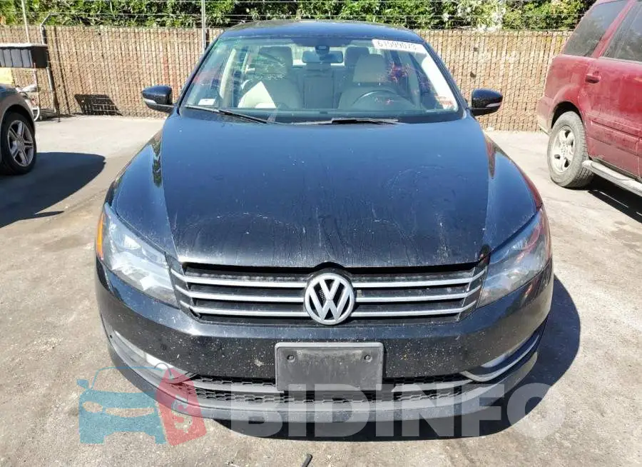 1VWBT7A30FC023445 Photo# 5