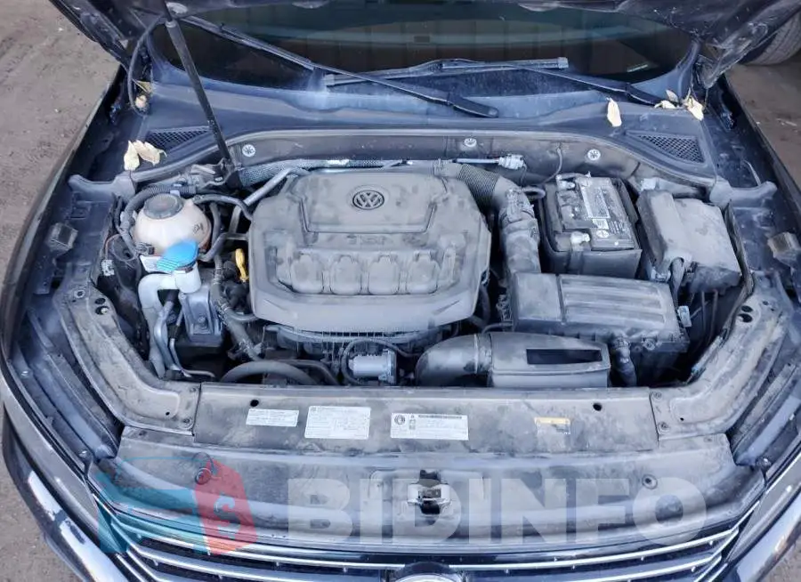 1VWLA7A32KC009387 Photo# 11