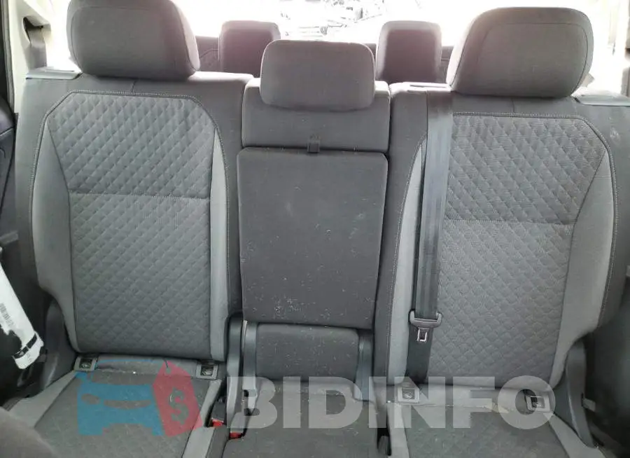 3VV1B7AX7KM063956 Photo# 10