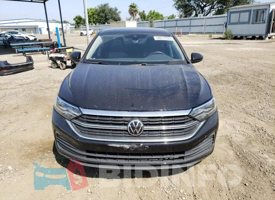 3VW7M7BU6NM012361 Photo# 5