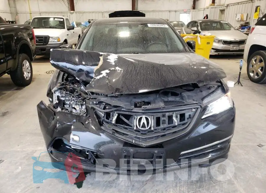 19UUB1F33HA010418 Photo# 5