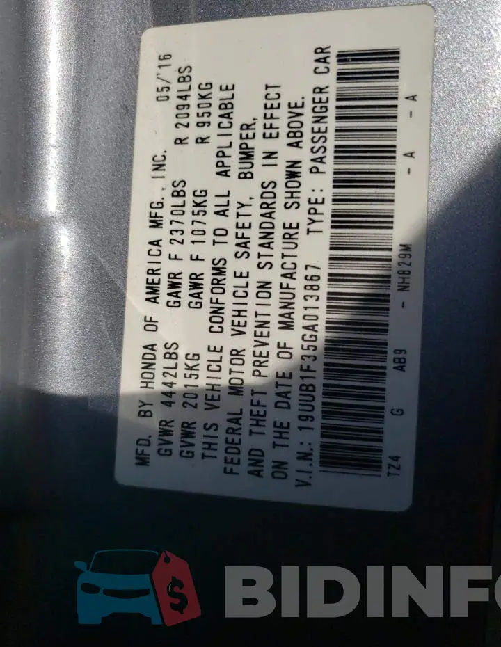 19UUB1F35GA013867 Photo# 12