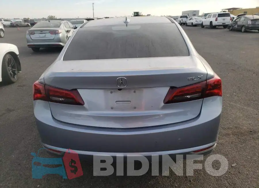 19UUB1F35GA013867 Photo# 6