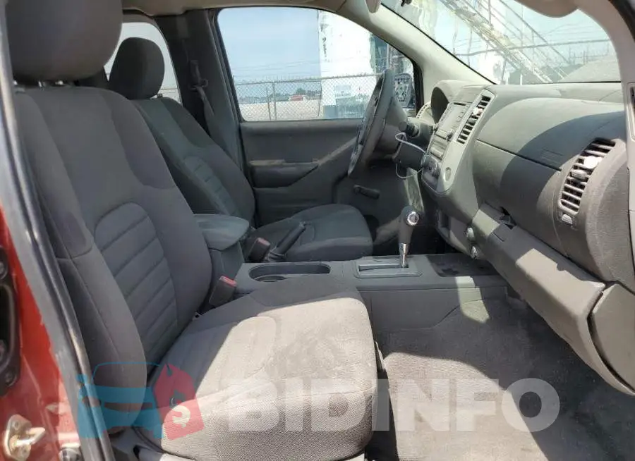 1N6BD0CT5JN711732 Photo# 5