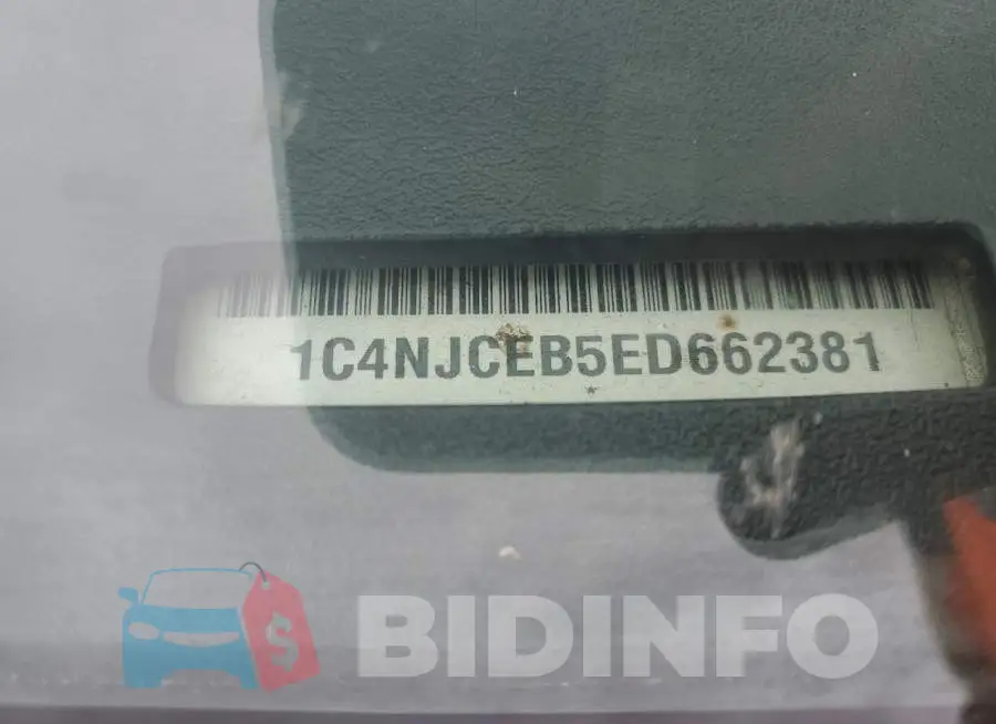 1C4NJCEB5ED662381 Photo# 12