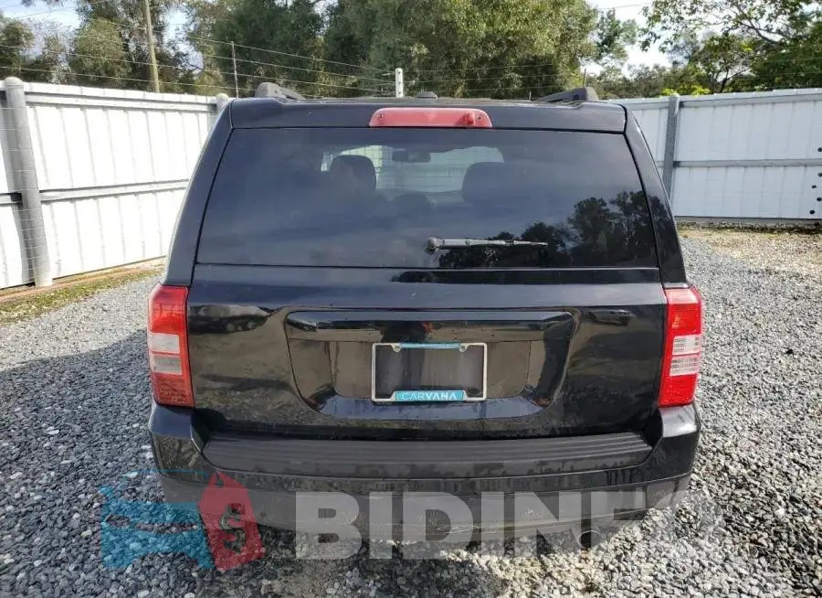 1C4NJPBA1GD747398 Photo# 6