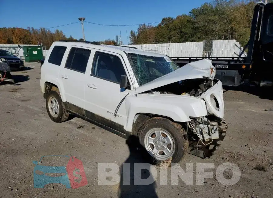 1C4NJPBA4ED576336 Photo# 4