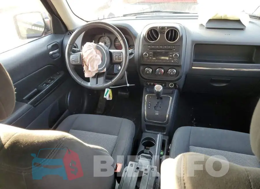 1C4NJPFB4HD183170 Photo# 8