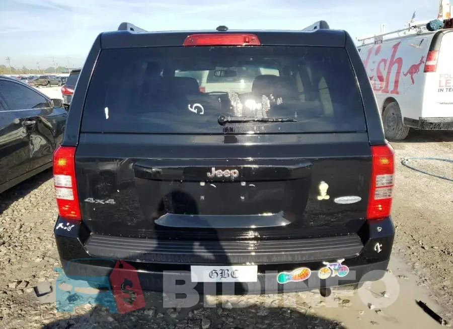 1C4NJRFB0ED852252 Photo# 6