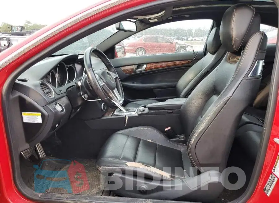 WDDGJ4HB0EG167892 Photo# 7