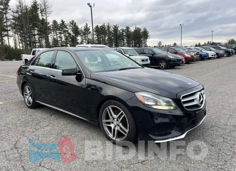 WDDHF8JB7FB101264 Photo# 1
