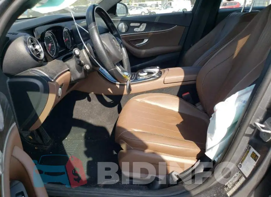 WDDZF4JB3HA275886 Photo# 7