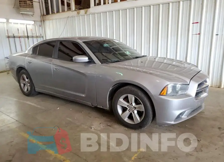 2C3CDXBG8EH188942 Photo# 4