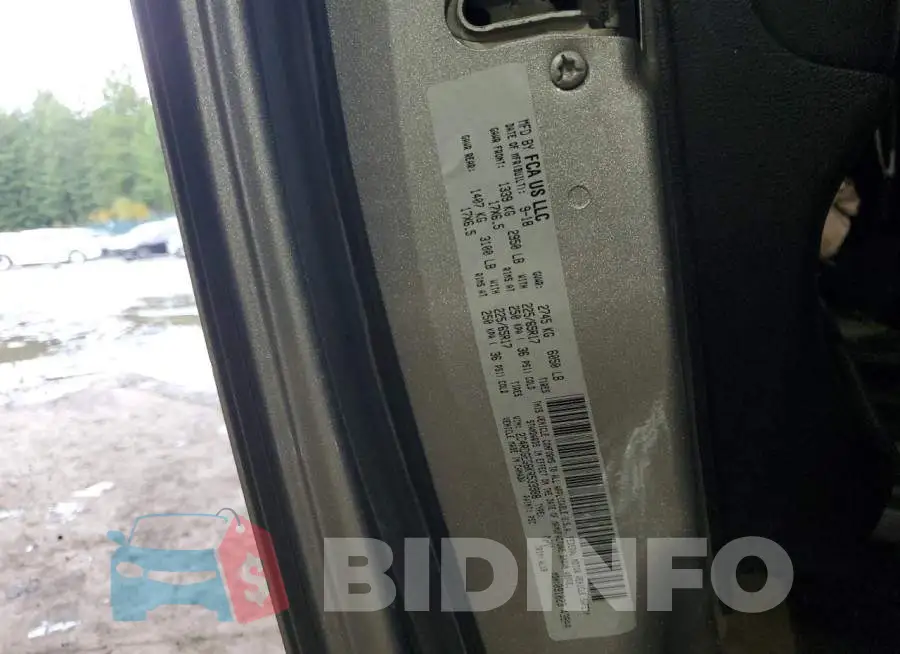 2C4RDGEG6KR533988 Photo# 13