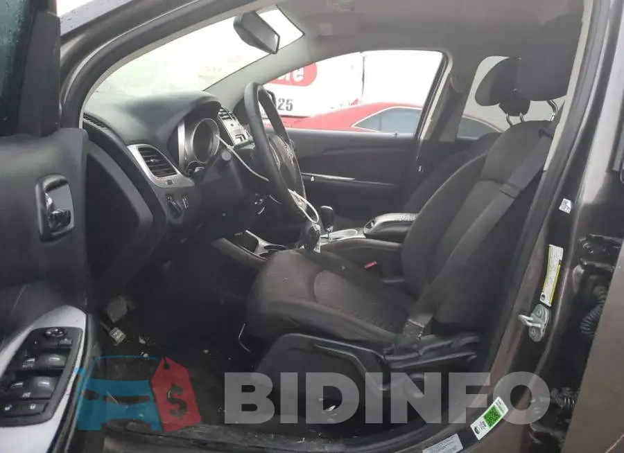 3C4PDCAB5GT245121 Photo# 7