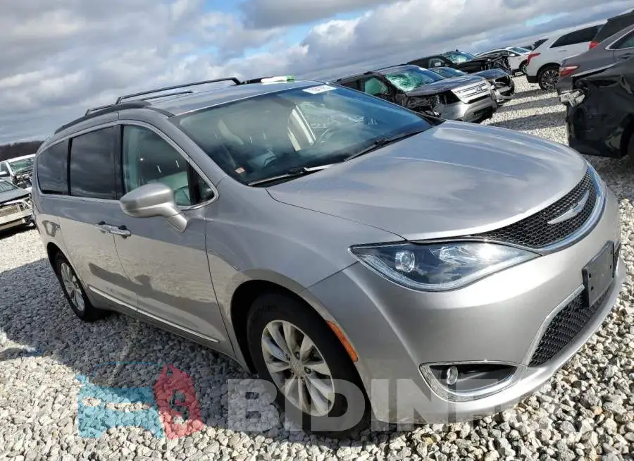 2C4RC1BG9HR544027 Photo# 4