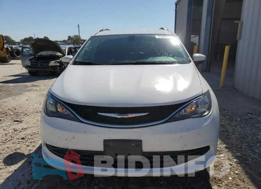 2C4RC1DG7LR164352 Photo# 5