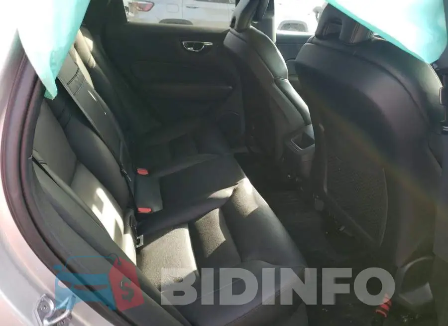 LYV102RK0KB330506 Photo# 10