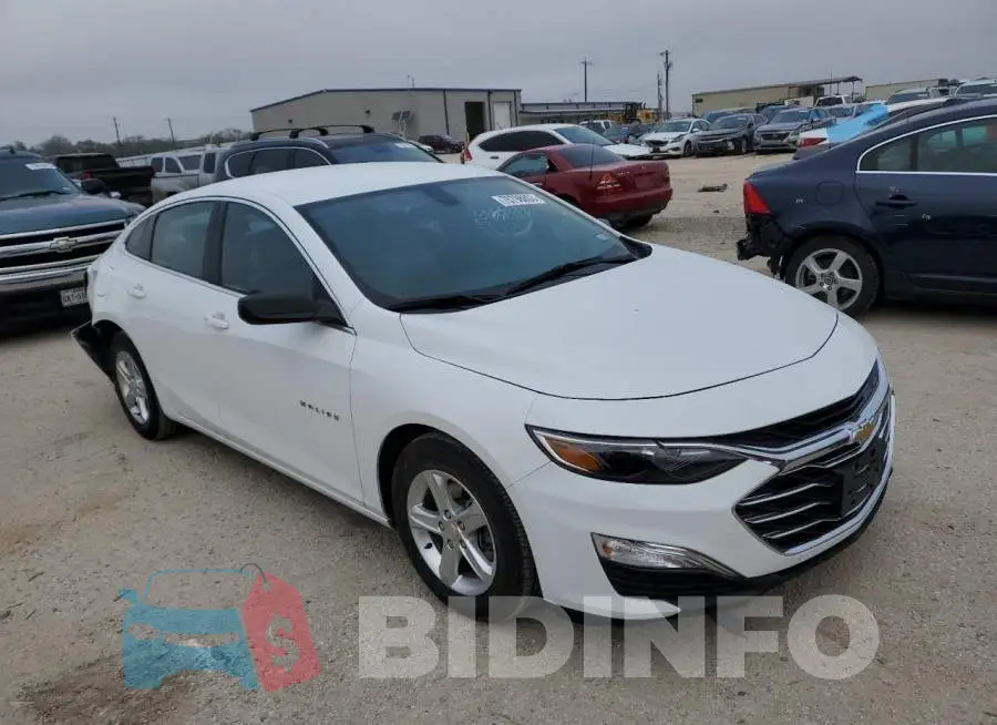 1G1ZB5ST3NF188502 Photo# 4